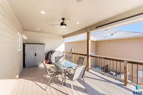 6301 E Jasper Cir, Sioux Falls, SD 57110 photo 37