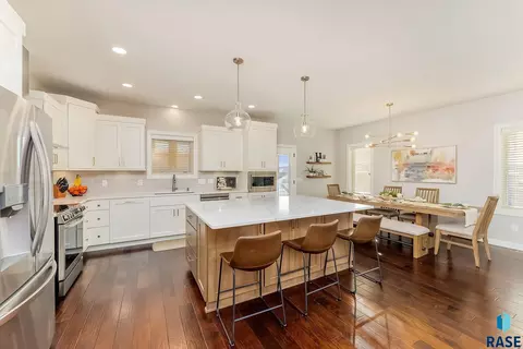 6301 E Jasper Cir, Sioux Falls, SD 57110 photo 6