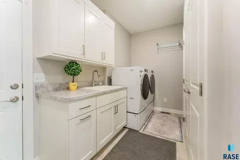 6301 E Jasper Cir, Sioux Falls, SD 57110 photo 13