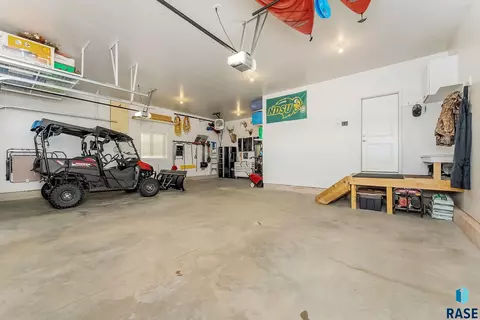6301 E Jasper Cir, Sioux Falls, SD 57110 photo 34