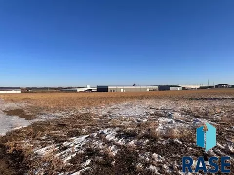 1916 N Walnut Ave, Brandon, SD 57005 photo 9