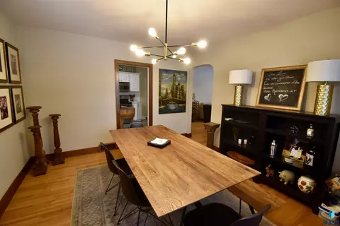 Dining - 219 E 33rd St, Sioux Falls, SD 57105 photo 2 of 2
