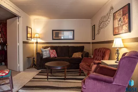 Living - 402 E 1st St, Marion, SD 57043 photo 2 of 3