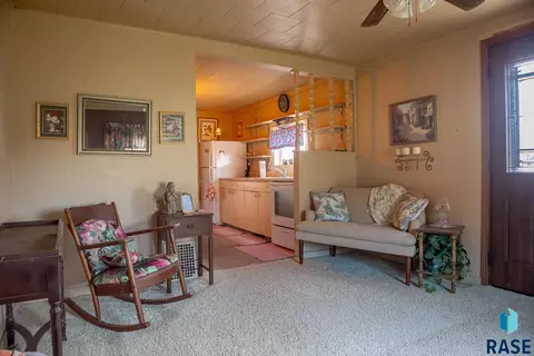 Other - 402 E 1st St, Marion, SD 57043 photo 4 of 5