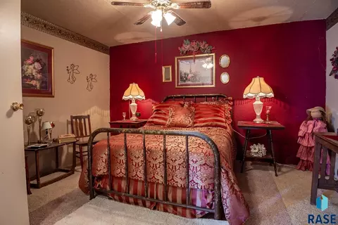 Bedroom - 402 E 1st St, Marion, SD 57043 photo 1 of 3