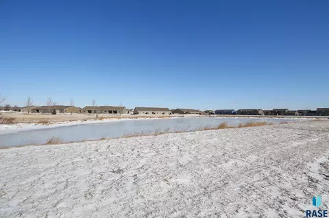 716 E Shadow Creek Ln, Sioux Falls, SD 57108 photo 26
