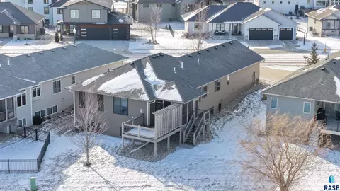 716 E Shadow Creek Ln, Sioux Falls, SD 57108 photo 27