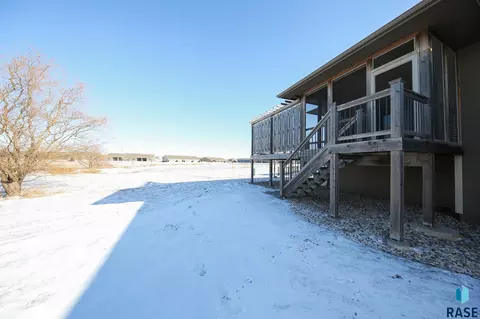 716 E Shadow Creek Ln, Sioux Falls, SD 57108 photo 25