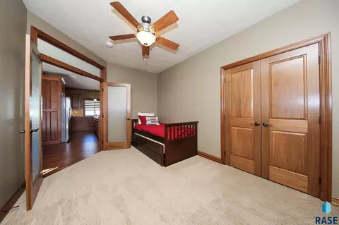 716 E Shadow Creek Ln, Sioux Falls, SD 57108 photo 16