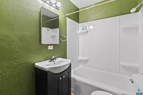 604 S Willow Ave, Sioux Falls, SD 57104 photo 16