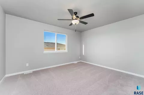 6503 E Steel St, Sioux Falls, SD 57110 photo 10