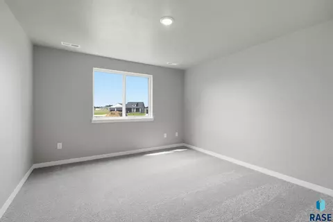 Bedroom - 6403 E Steel St, Sioux Falls, SD 57110 photo 5 of 6