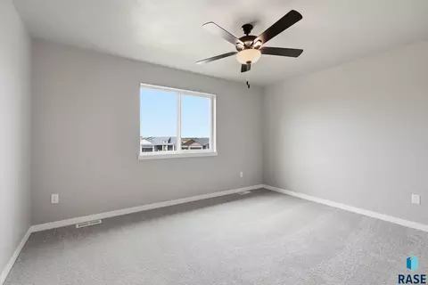 Bedroom - 6403 E Steel St, Sioux Falls, SD 57110 photo 3 of 6