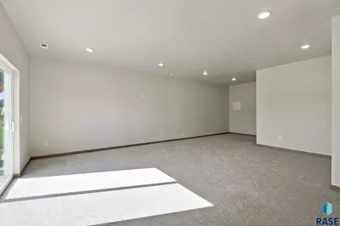 Living - 5401 E Brennan Dr, Sioux Falls, SD 57110 photo 4 of 6