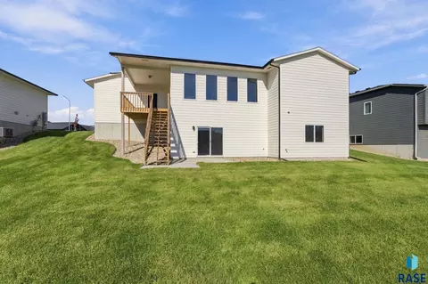 Exterior - 5401 E Brennan Dr, Sioux Falls, SD 57110 photo 5 of 5
