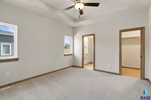 Bedroom - 5401 E Brennan Dr, Sioux Falls, SD 57110 photo 3 of 7