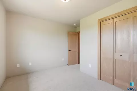 Bedroom - 5317 E Brennan Dr, Sioux Falls, SD 57110 photo 8 of 9