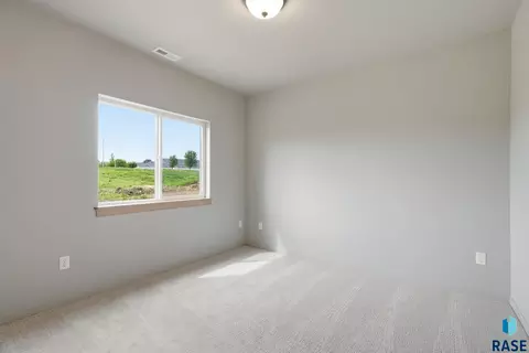 Bedroom - 5317 E Brennan Dr, Sioux Falls, SD 57110 photo 1 of 9