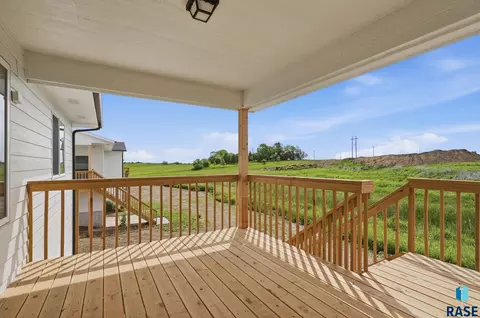 Exterior - 5317 E Brennan Dr, Sioux Falls, SD 57110 photo 3 of 3