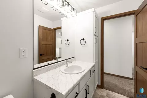 Bath - 7000 E Brooks Edge Pl, Sioux Falls, SD 57110 photo 5 of 5