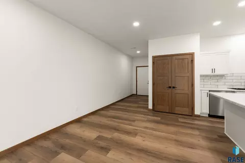 Entry Way - 7000 E Brooks Edge Pl, Sioux Falls, SD 57110 photo 3 of 3