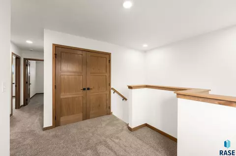 Entry Way - 7000 E Brooks Edge Pl, Sioux Falls, SD 57110 photo 1 of 3