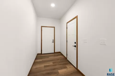 Entry Way - 7000 E Brooks Edge Pl, Sioux Falls, SD 57110 photo 2 of 3