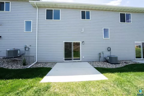 Exterior - 7002 E Brooks Edge Pl, Sioux Falls, SD 57110 photo 1 of 2