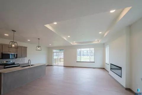 Living - 7233 E Waters Edge Pl, Sioux Falls, SD 57110 photo 4 of 4