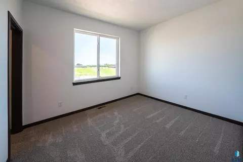 Bedroom - 7241 E Waters Edge Pl, Sioux Falls, SD 57110 photo 3 of 5