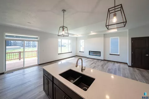 Living - 7241 E Waters Edge Pl, Sioux Falls, SD 57110 photo 2 of 4