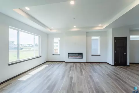 Living - 7241 E Waters Edge Pl, Sioux Falls, SD 57110 photo 4 of 4