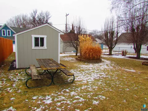 721 4th St, Garretson, SD 57030 photo 14