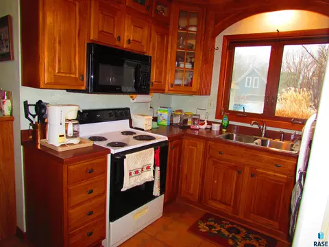 721 4th St, Garretson, SD 57030 photo 21