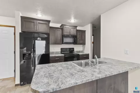 Kitchen - Dorian Dr, Yankton, SD 57078 photo 1 of 1