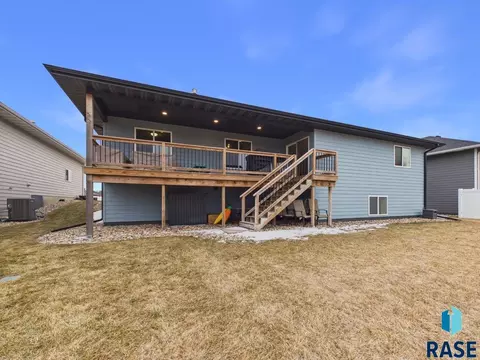 1008 S Tracy Dr, Brandon, SD 57005 photo 50