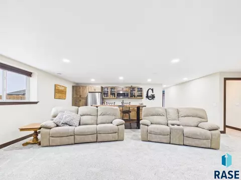 1008 S Tracy Dr, Brandon, SD 57005 photo 37