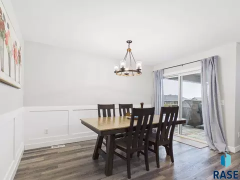 1008 S Tracy Dr, Brandon, SD 57005 photo 20