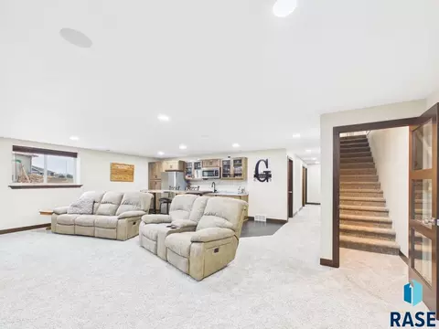 1008 S Tracy Dr, Brandon, SD 57005 photo 41