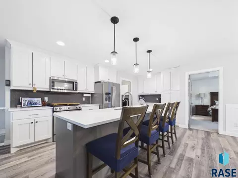 1008 S Tracy Dr, Brandon, SD 57005 photo 13
