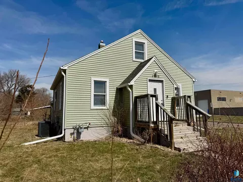 2000 W Madison St, Sioux Falls, SD 57104