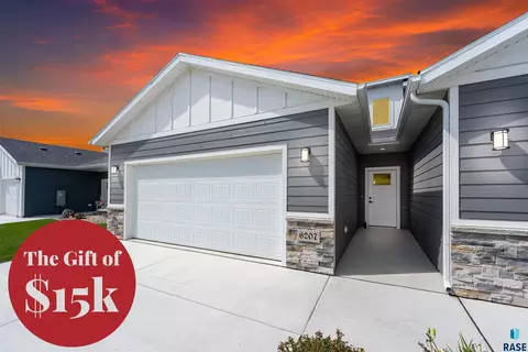 6207 S Hunt Pl, Sioux Falls, SD 57106