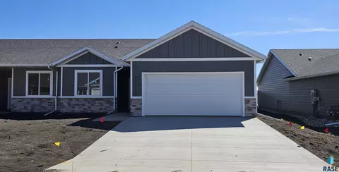 6613 W Gresford Pl, Sioux Falls, SD 57106