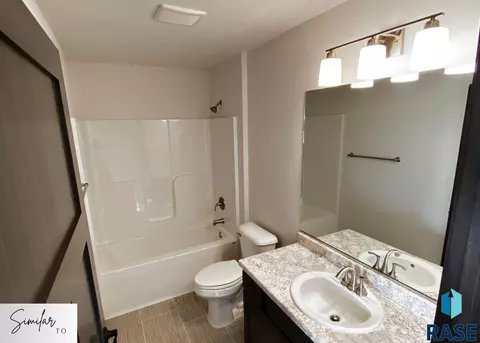 6609 W Gresford Pl, Sioux Falls, SD 57106 photo 9