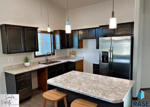 6609 W Gresford Pl, Sioux Falls, SD 57106 photo 4