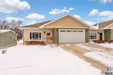 1111 N Union Ave, Madison, SD 57042