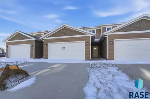 1249 N Marion Rd #4, Sioux Falls, SD 57107
