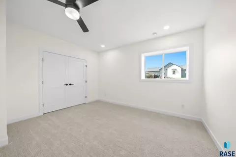 7300 E Misty Knoll Cir, Sioux Falls, SD 57110 photo 26