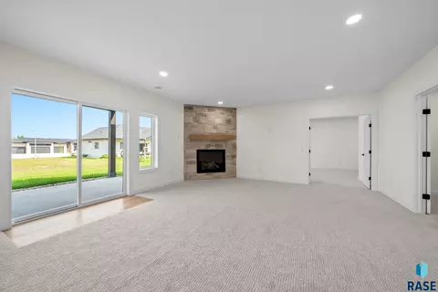 7300 E Misty Knoll Cir, Sioux Falls, SD 57110 photo 22
