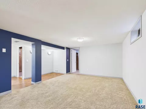 3200 E 17th St, Sioux Falls, SD 57103 photo 16